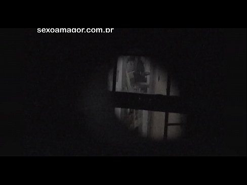 ❤️ Voajer iz susjedstva skriven iza šupljih cigli potajno snima Blondie Jebeni video  kod nas ❌